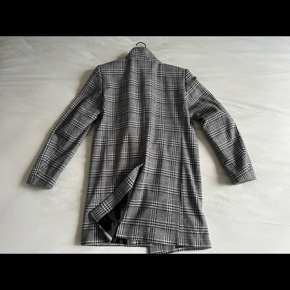 Check Coat - Picture 3 of 4